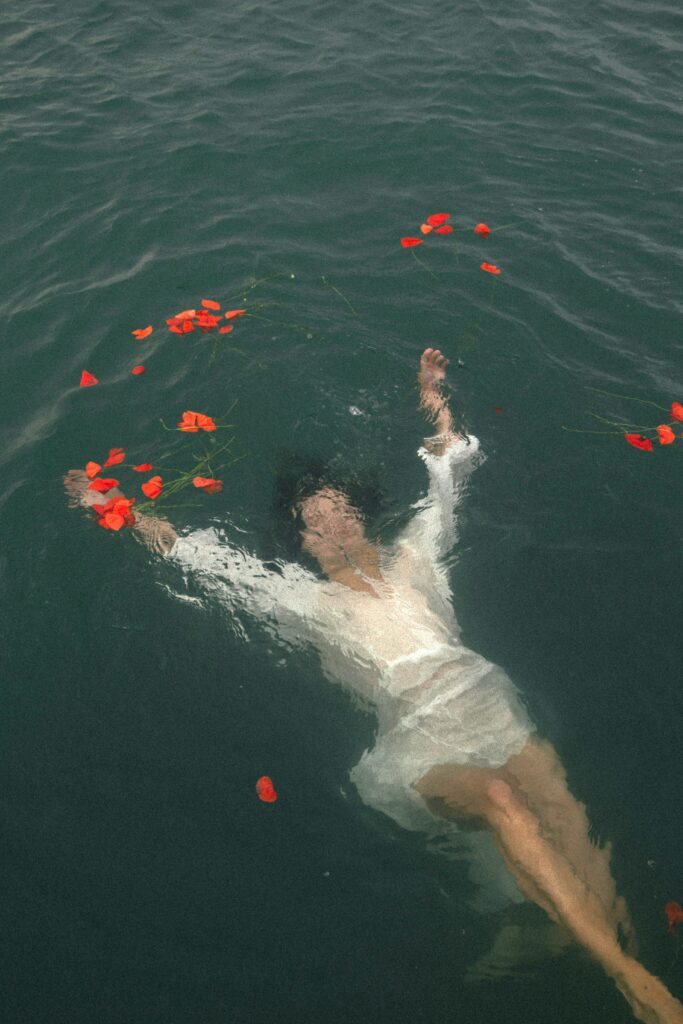 drowning in water dream meaning in islam